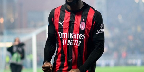 333体育|电竞-官方网站-托莫里助米兰客场取胜|AC米兰|胜利_新浪体育_新浪新闻