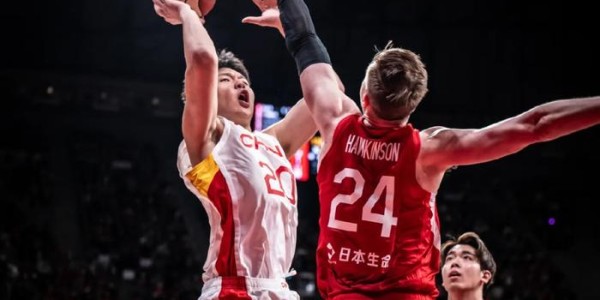 333体育|电竞-官方网站-杨瀚森如何成为中国男篮历史第二人？拓记：能打出此人的水平就行